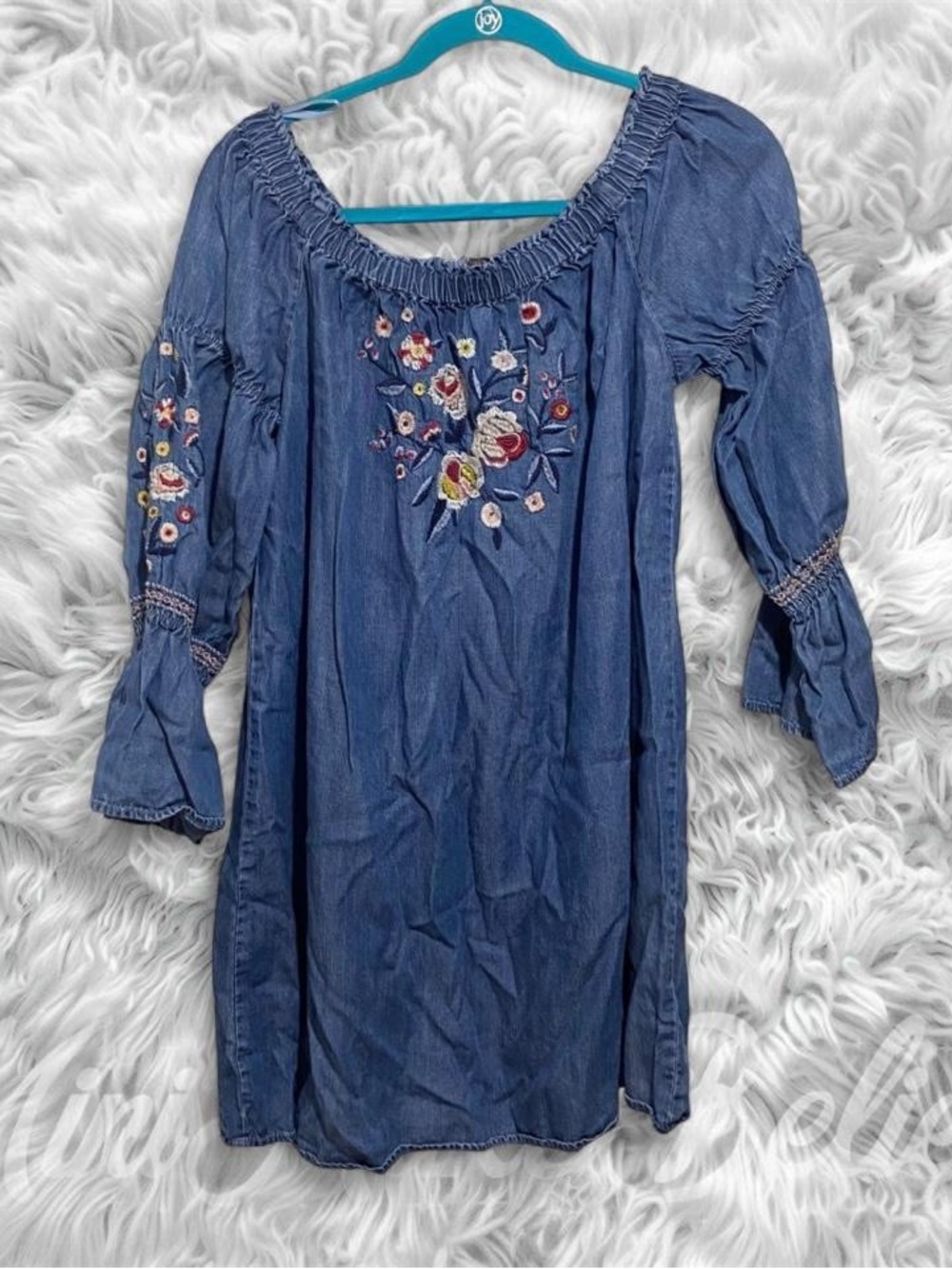 Wonderly Light Blue Chambray Top with Elastic Neck
